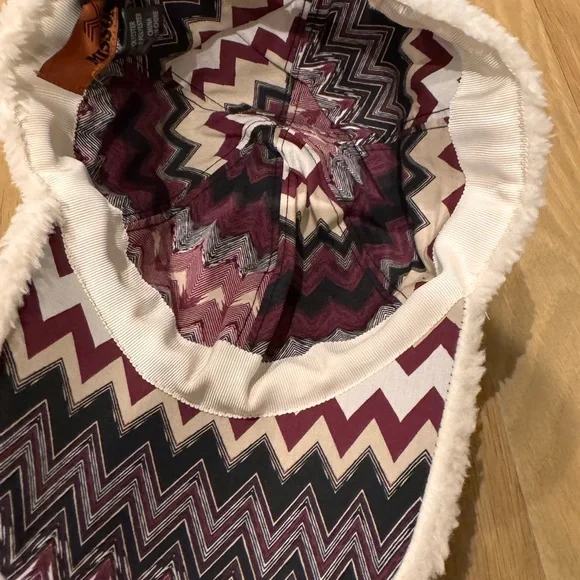 Missoni Ivory Sherpa Hat - bibarnabloc.cat display picture 2